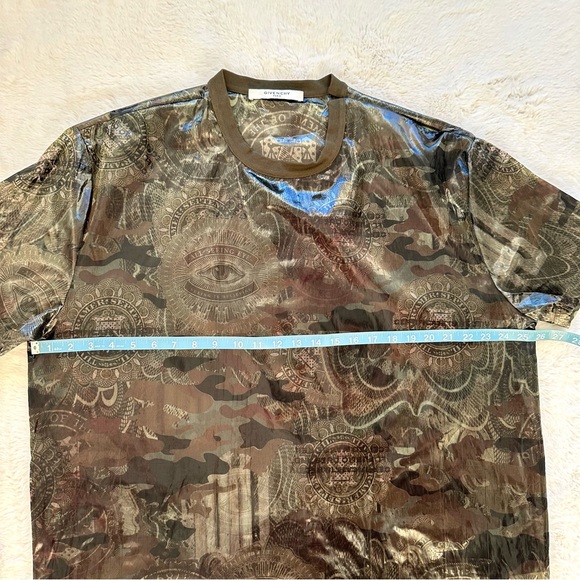 GIVENCHY men shirt size XL Authentic Retail 1200$ - Picture 5 of 7